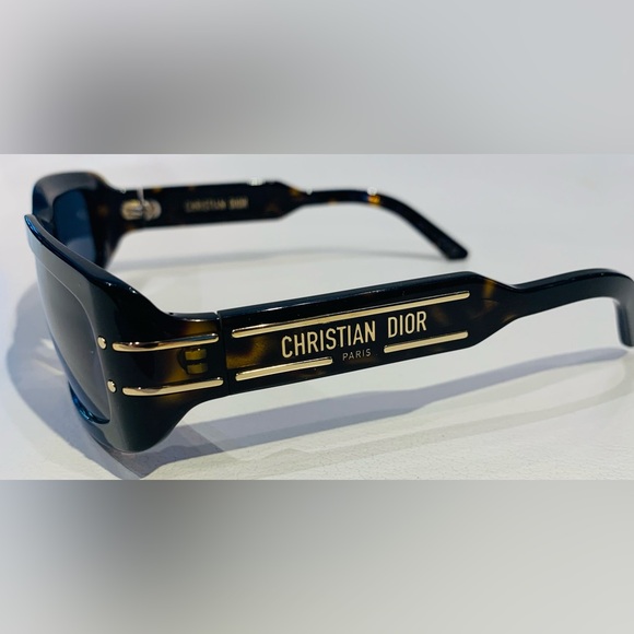 New CHRISTIAN DIOR Sunglasses - Picture 6 of 11